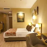 Grand Plaza 3* İstanbul