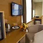 Grand Plaza