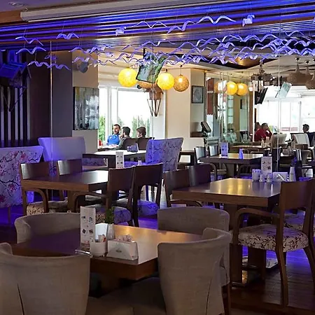 Grand Plaza Hotel 3*