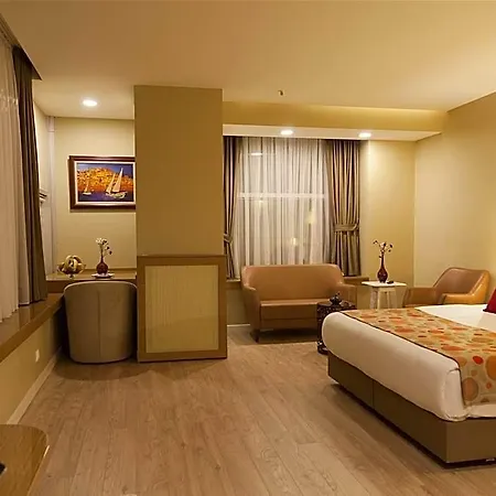 Hotel Grand Plaza Estambul