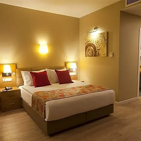 Grand Plaza Hotel