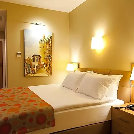 Hotel Grand Plaza 3*