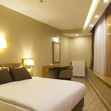 Grand Plaza Hotel Istanboel