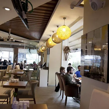 Hotel Grand Plaza 3*